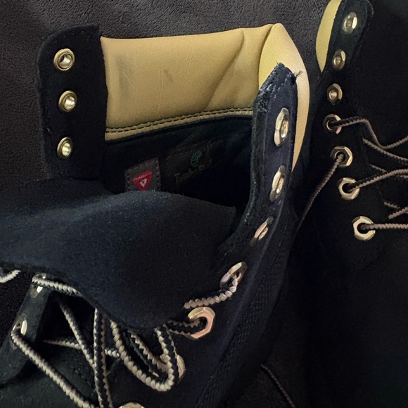 Timberland 6 inch Primaloft Boots - Picture 9 of 9